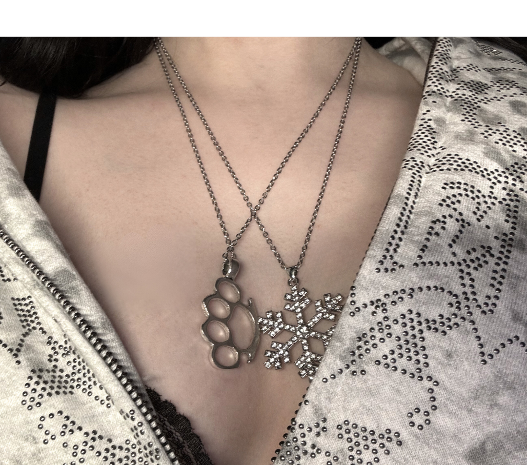 snowy necklace